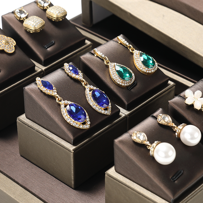 S035 Coffee DIGU Handmade Wholesale PU Leather Jewelry Display Stands