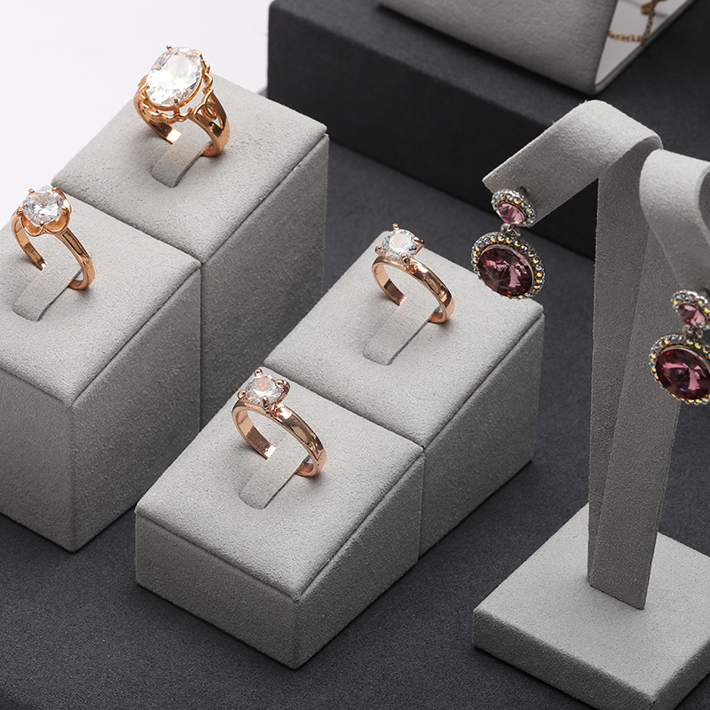 S040 DIGU Custom Handmade Bracelet Necklace Ring Earring Jewelry Display Stand Set