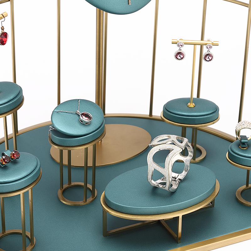 S048 GreenDIGU Fashion Metal with Leather Jewellery Display Stand Props