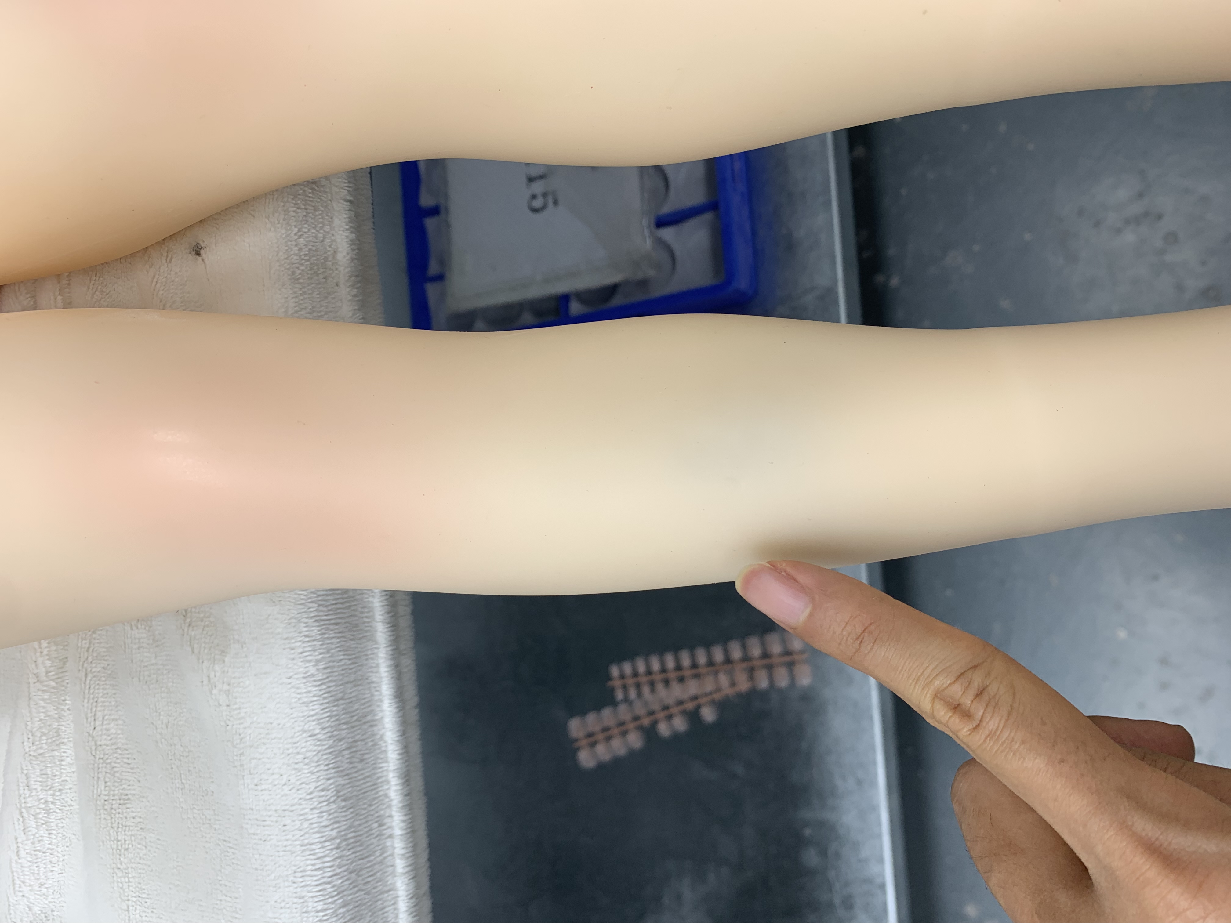 A10 105cm Silicone Sexdoll Exposed Bone on Lower Leg Cosmetic Blemish