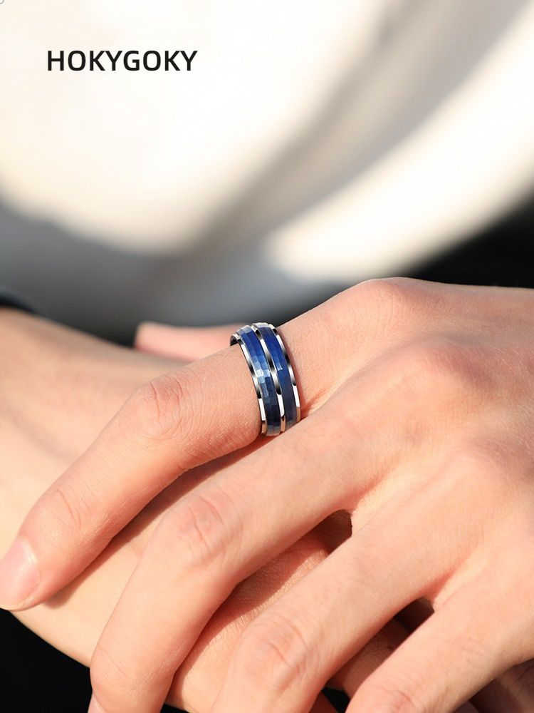 8mm Ring Men's Blue Hammer Pattern Hip Hop Single Index Finger Fashion Tungsten Ring Personality Pinky Ring Men's Tungsten Ring-Fashionable Aurora Blue and Silver Hammer Pattern Design, Durable and Comfortable