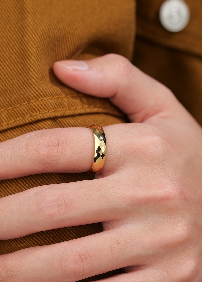 Plain Tungsten Ring for Men and Women Couple Rings Mosaic Multi-faceted Rings Diamond-shaped High-end Trendy Personality Comfortable To Wear