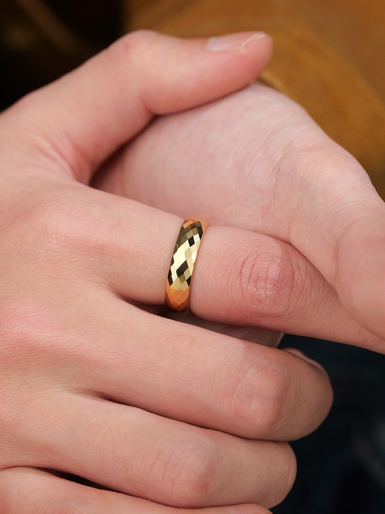 Plain Tungsten Ring for Men and Women Couple Rings Mosaic Multi-faceted Rings Diamond-shaped High-end Trendy Personality Comfortable To Wear