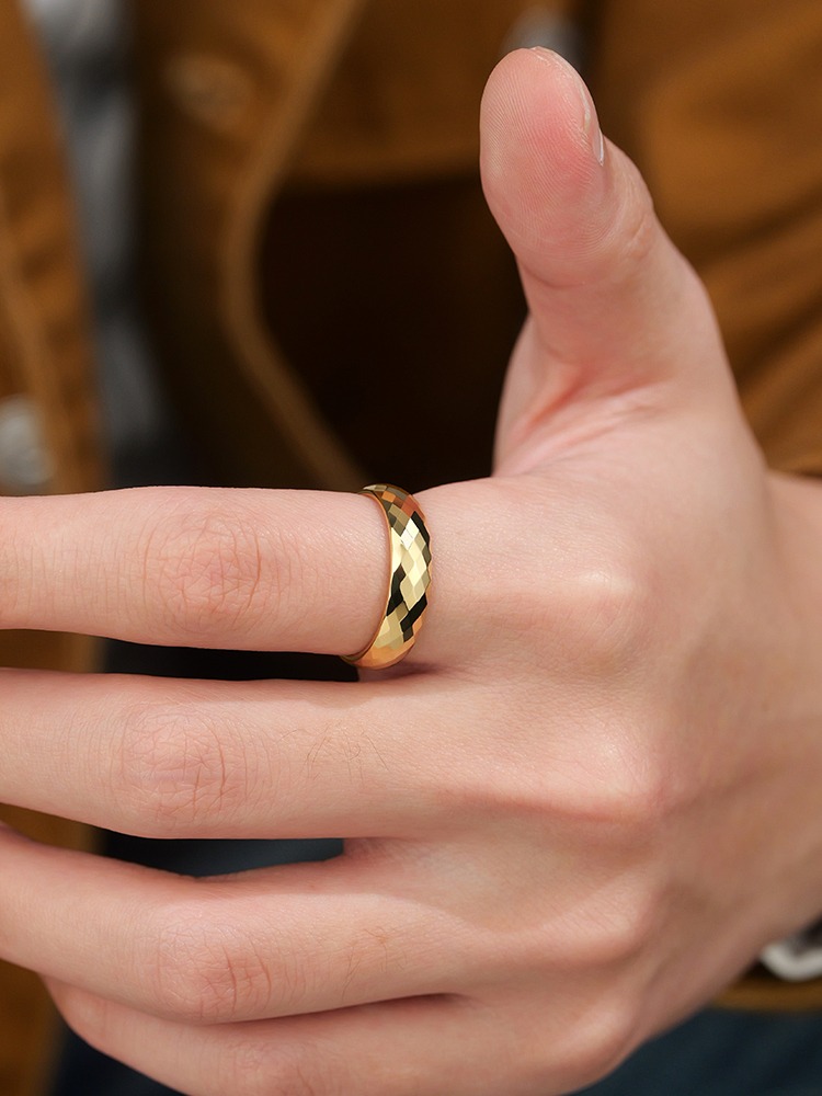 Plain Tungsten Ring for Men and Women Couple Rings Mosaic Multi-faceted Rings Diamond-shaped High-end Trendy Personality Comfortable To Wear