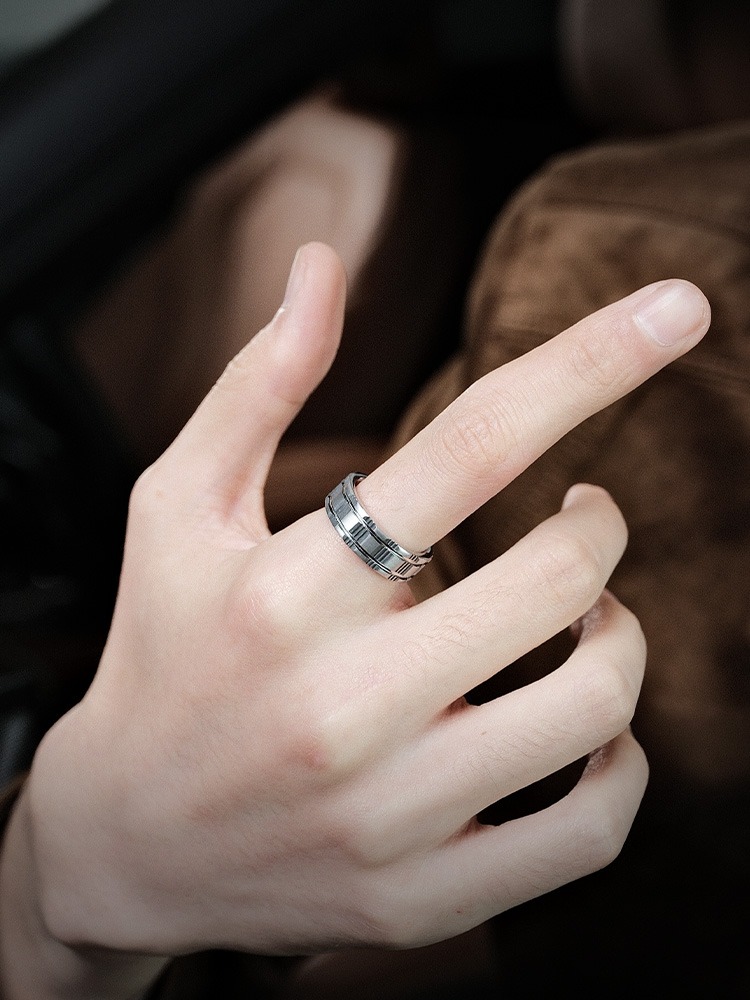 7mm Unisex Ring Silver Tungsten High-Grade Simple Slotted Personality All-Match Ring Single Index Finger Tungsten Domineering Men's Ring, Strong and Wear-Resistant, Treasured for a Hundred Years