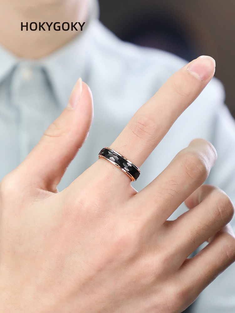 6mm Men's Rose Gold Ring Single Index Finger Black Hammer Tungsten Gold High-End Ring Men's Ring - Rose Gold Black Hammer, Retro Craftsmanship, Comfortable to Wear, Free Engraving, Applicable in Multiple Scenarios, Fashionable Men's Accessories