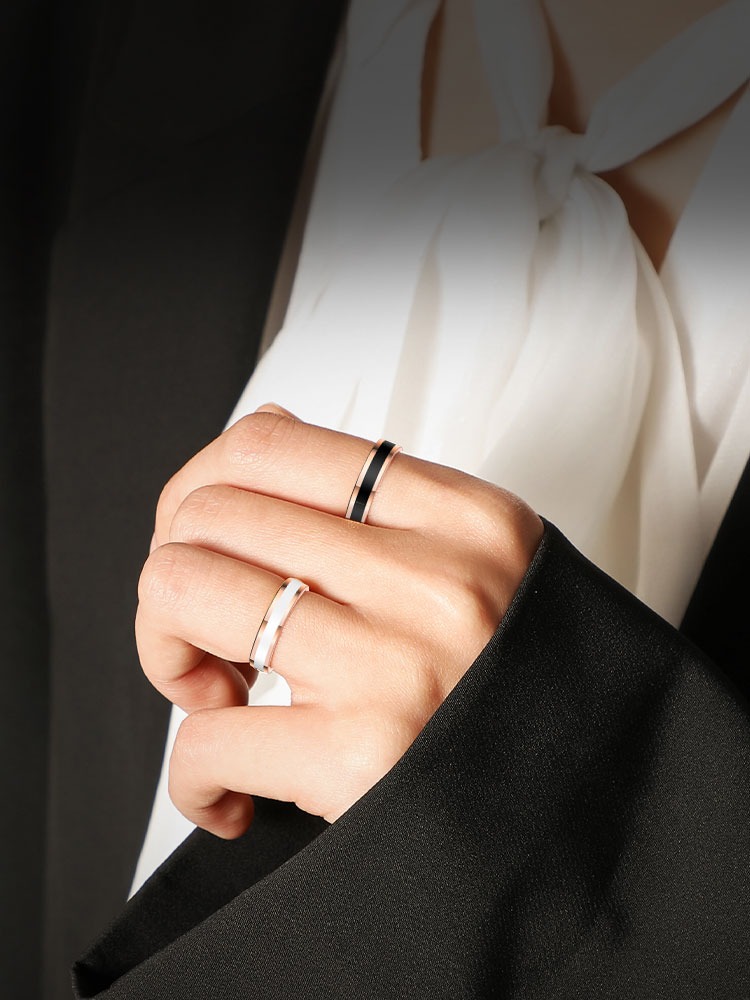 5mm Couple Rings Men's Rings Women's Tungsten Gold Black and White Personalized Tungsten Gold Pinky Ring Simple Black and White Couple Rings - Tungsten Gold Material, Wear-Resistant and Scratch-Resistant, Elegant Design, Symbol of Eternal Love