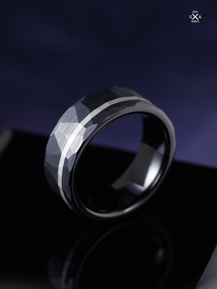 8mm Men's Hammered Ring Black High-End Trend Simple Wide Ring Retro Ink Crescent Tungsten Gold Ring 857 Tungsten Gold Brushed Hammered Ring Black Silver Contrast Mysterious Ink Crescent Design Wear-Resistant and Skin-Friendly Men's Charming Choice