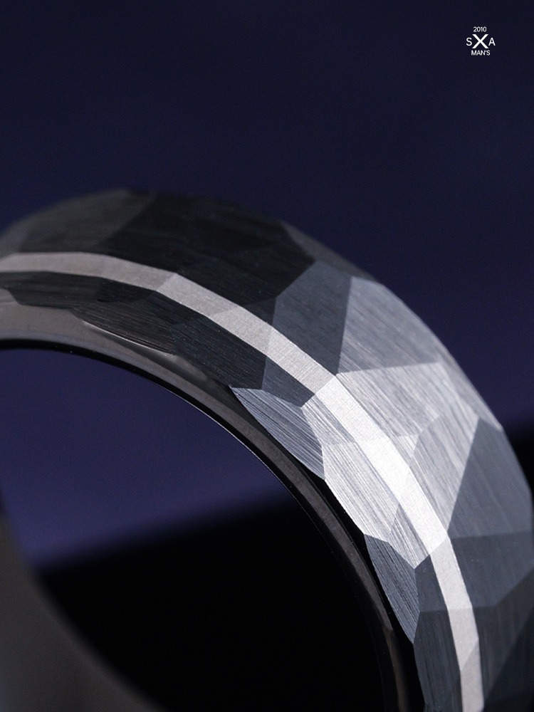 8mm Men's Hammered Ring Black High-End Trend Simple Wide Ring Retro Ink Crescent Tungsten Gold Ring 857 Tungsten Gold Brushed Hammered Ring Black Silver Contrast Mysterious Ink Crescent Design Wear-Resistant and Skin-Friendly Men's Charming Choice