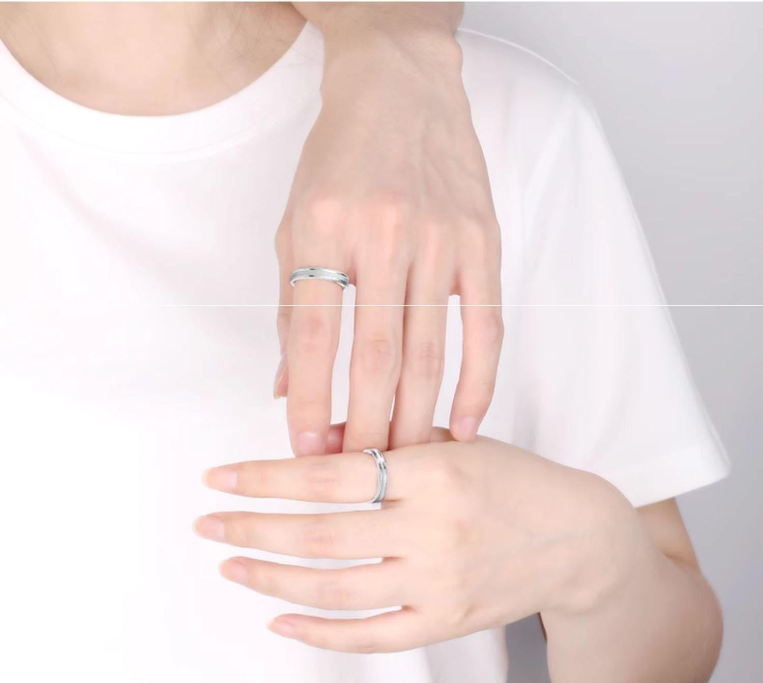 Couples Rings Closed Tungsten Gold Men's Rings Matte High-end Silver Pinky Rings Women's Tungsten Steel Simple Men's Rings Niche Durable and Fashionable Eternal Love