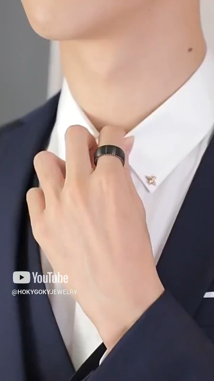 8mm Diamond Men's Ring Tungsten Steel Niche Personality Men's Ring Tungsten Gold Ring Pinky Ring Men's Night Shining Ring - Tungsten Gold Inlaid Black Zircon Free Engraving Ergonomic and Comfortable