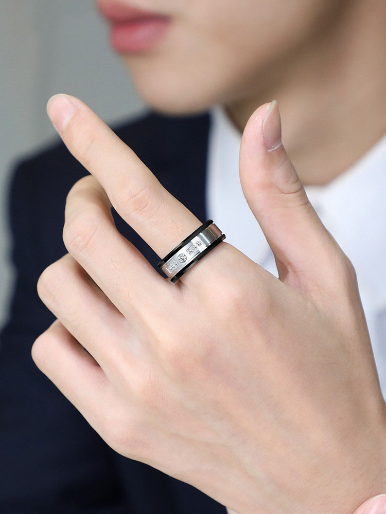 8mm Black Colorless Color Command Finger Male Personal Tide Eating Finger High Quality Feeling Female Male Command Inserting Metal Stone Time Design Alloy Finger Ring Durable Durability