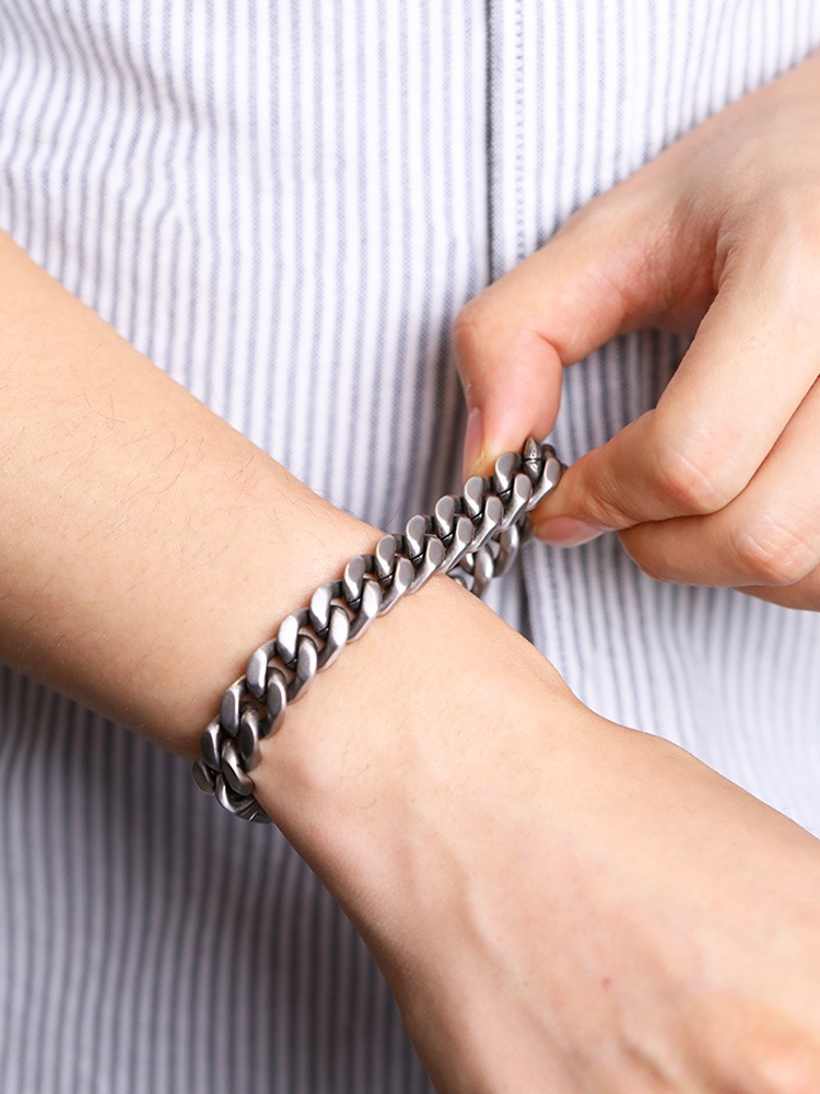 Men's Cuban Titanium Steel Bracelet Retro Old Hip-hop European and American Simple American Trendy Original Versatile Boys Personality Fashion Durable