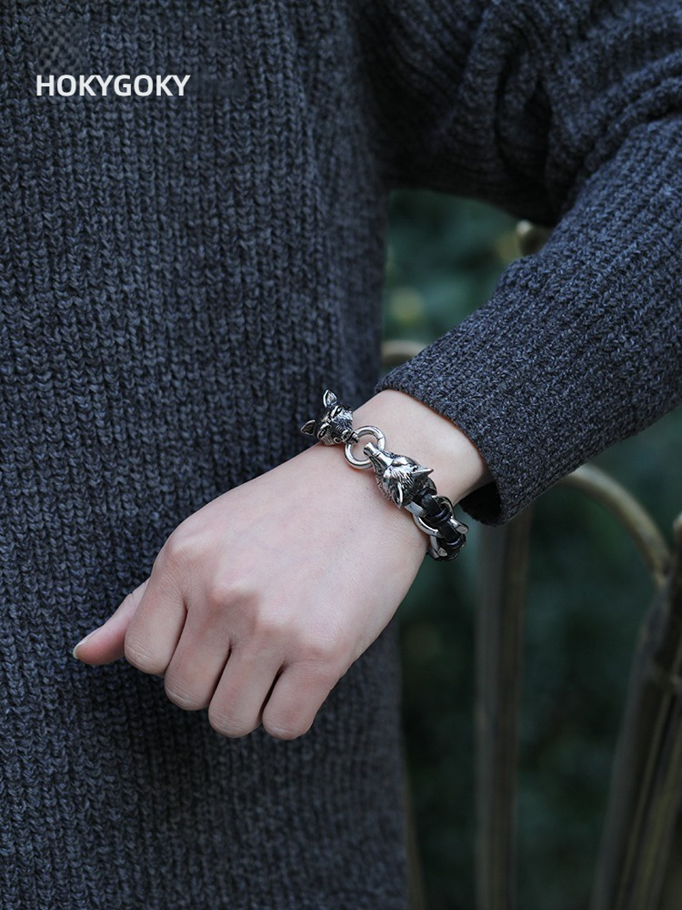 20cm Men's Bracelet Niche Design Titanium Steel Braided Jewelry Personality Simple Birthday Gift Men's Wolf Head Bracelet - First Layer of Cowhide Titanium Steel Material, Fashionable Motorcycle Style Personality Accessories