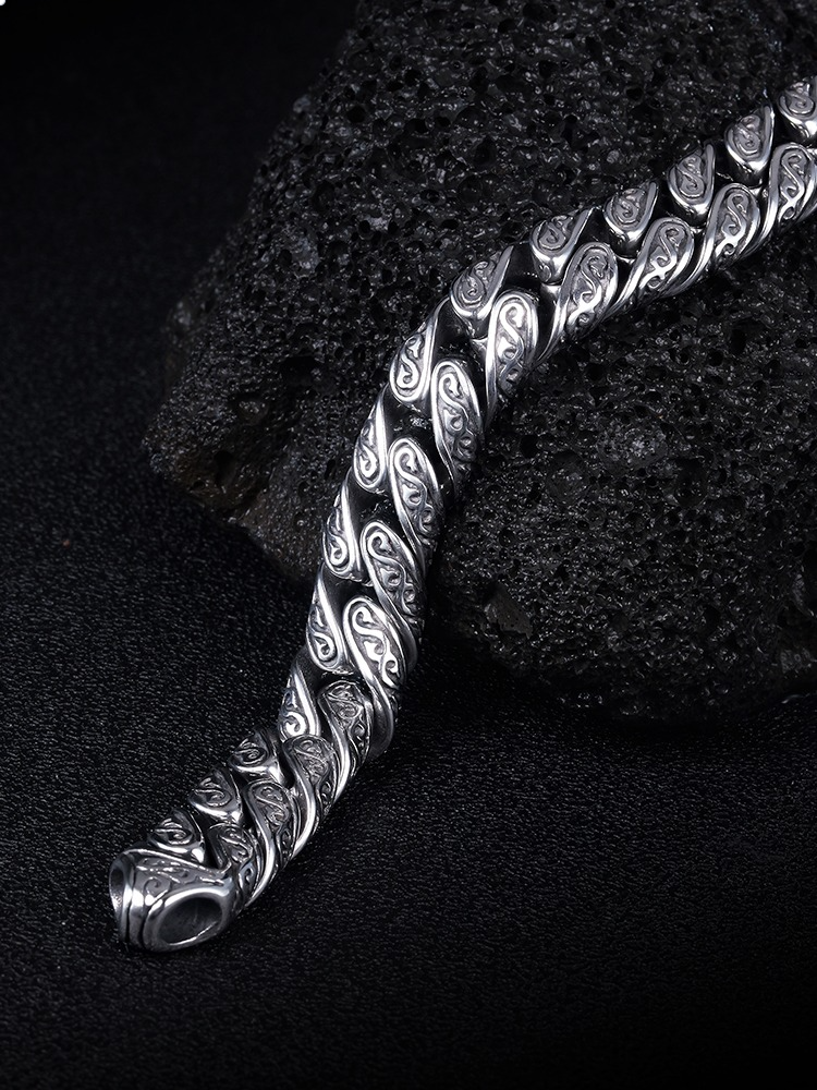 Men's Bracelet Titanium Steel Auspicious Cloud Retro Old Unique Pattern Design Bracelet High-end Sense All-match Hip-hop Jewelry Personality Niche Design Trend