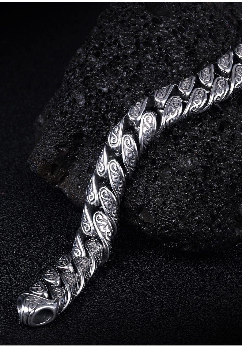 Men's Bracelet Titanium Steel Auspicious Cloud Retro Old Unique Pattern Design Bracelet High-end Sense All-match Hip-hop Jewelry Personality Niche Design Trend