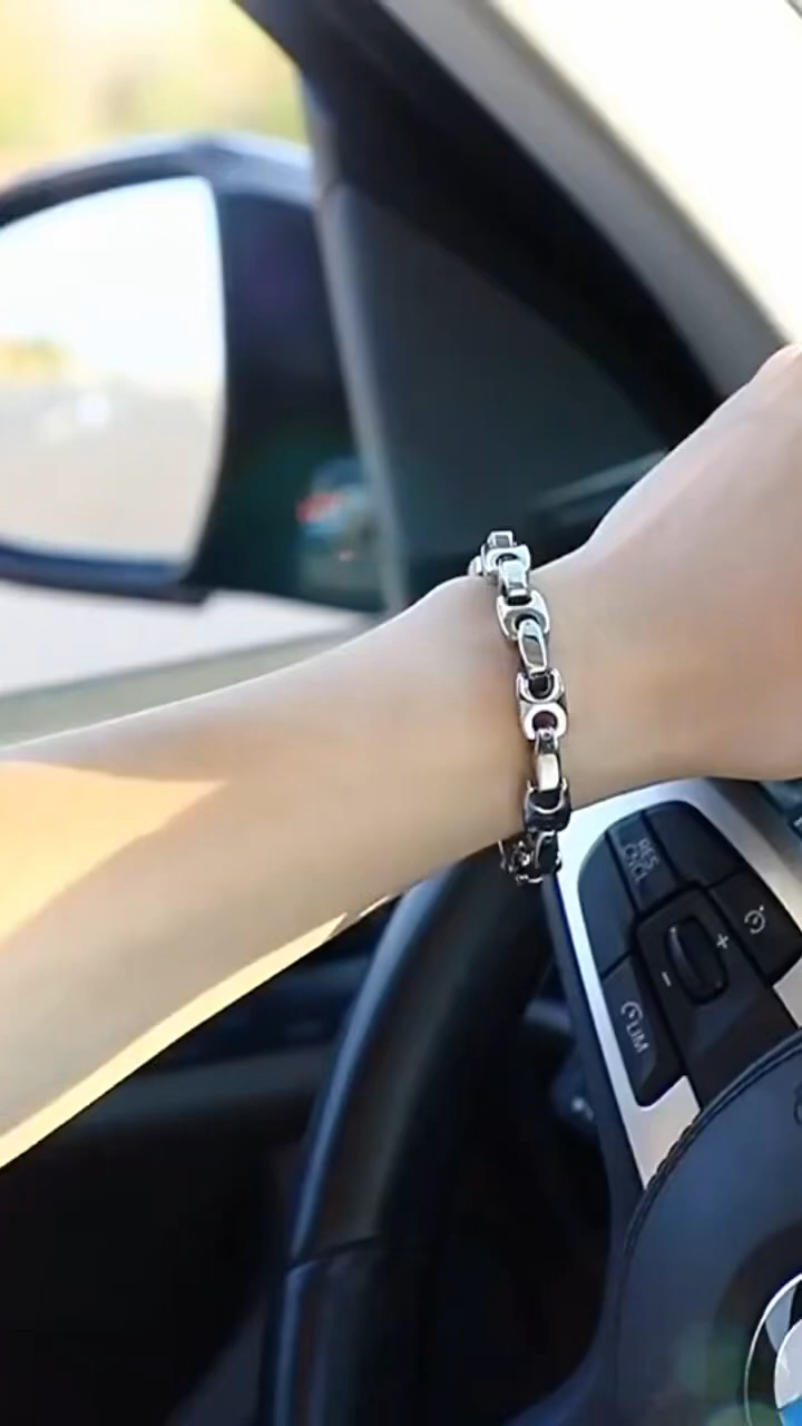 20cm Men's Bracelet, Domineering, Single, Simple, Fashionable Men's Jewelry, Niche, Personalized Bracelet, Circular Tungsten Gold Bracelet | Interlocking, Free Engraving, Wear-Resistant and Non-Fading, Rock and Roll Cycling Fashion