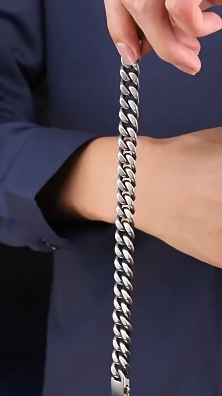 Men's Cuban Titanium Steel Bracelet Retro Old Hip-hop European and American Simple American Trendy Original Versatile Boys Personality Fashion Durable