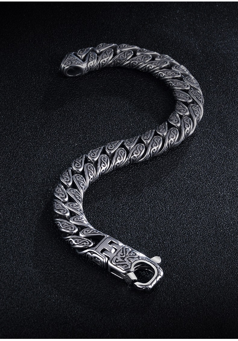 Men's Bracelet Titanium Steel Auspicious Cloud Retro Old Unique Pattern Design Bracelet High-end Sense All-match Hip-hop Jewelry Personality Niche Design Trend