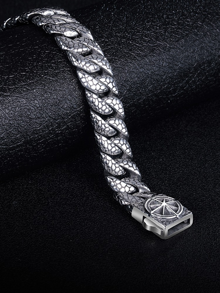 Men's Bracelet Compass Titanium Steel Retro Old Craft Bracelet Snake Pattern High-end Trend European and American Niche Personality Cool Design Hand Jewelry