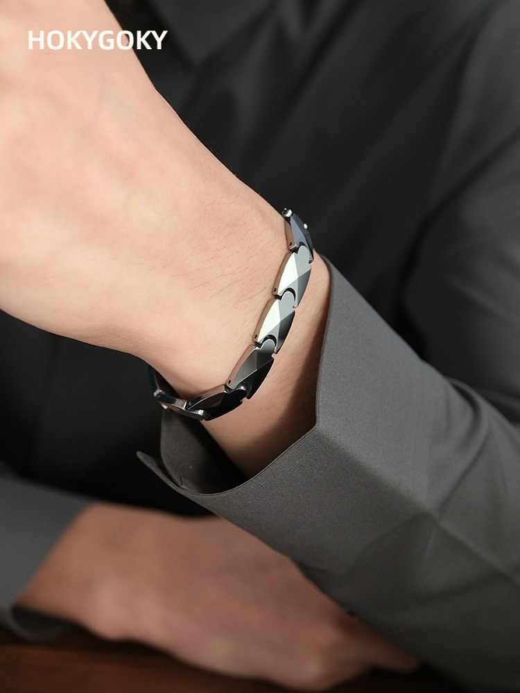 20.5cm Men's Bracelet Simple Magnet Jewelry Tungsten Gold Personality Hand Jewelry Light Luxury High-End God of War Bracelet 857 Tungsten Gold Material Vacuum Plating Process Arrow Element Design Wristband Trendy Men's Personality Accessories