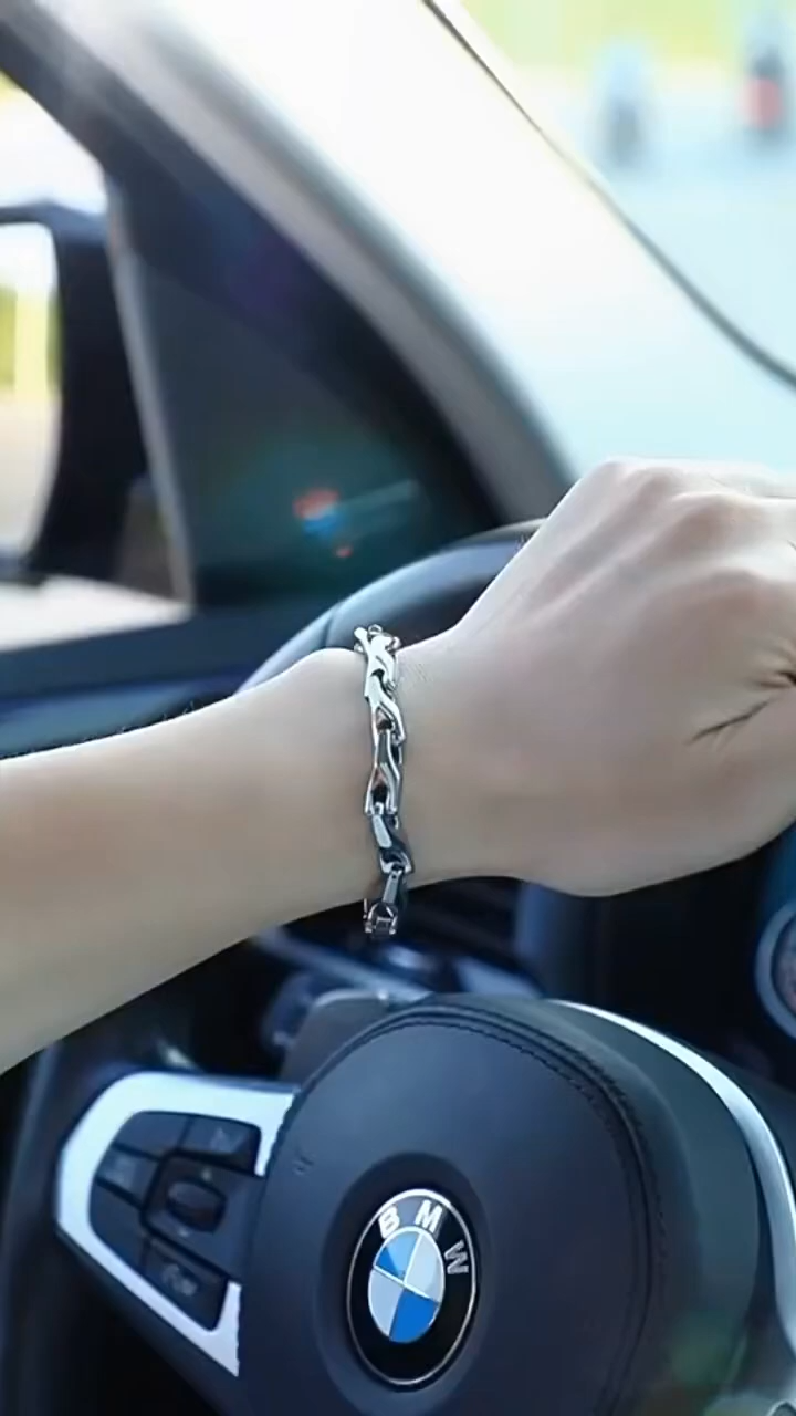 20cm Men's Tungsten Bracelet Hip-Hop Fashion Silver Personality Jewelry Light Luxury Loop Bracelet 857 Tungsten Material Interlocking Design Rock Riding Style Free Engraving Customization Personality Trendy Men's Accessories