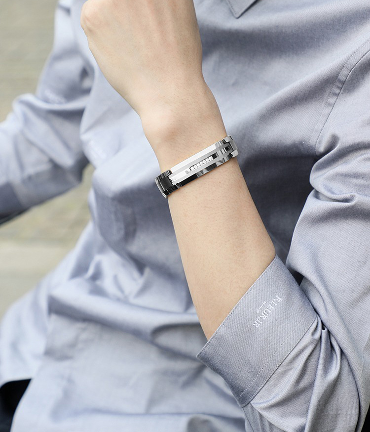 20cm Men's Gold Plated Bracelet Tungsten Gold Personality Trend High-End Fashion Silver Bracelet Jewelry Lucky Tungsten Gold Bracelet 7 Zircon Inlay Luxury Gold / Introverted Silver Wear-Resistant And Scratch-Resistant Workplace Stylish Accessories