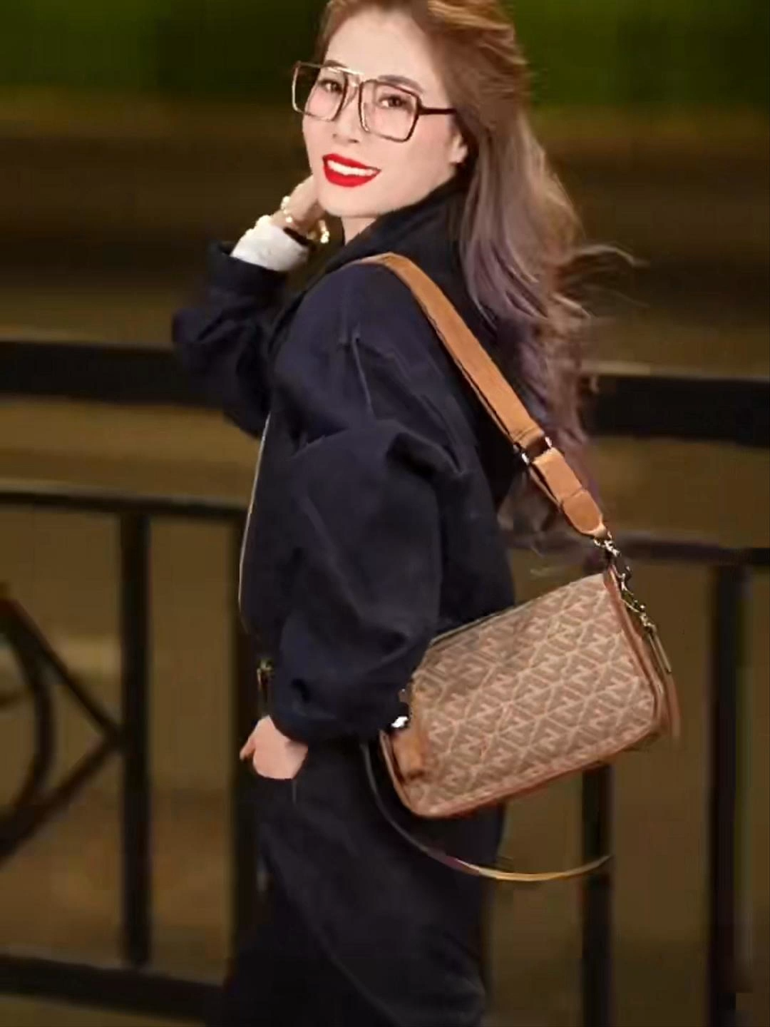 1117-2025 New Fashion Shoulder & Crossbody Bag – Elegant Large-Capacity Underarm Bag for Women