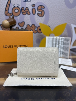 1208-Clea Wallet – White Short Wallet