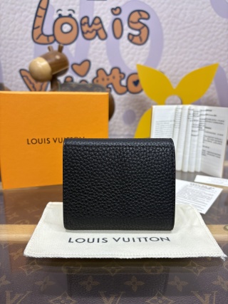 1211-Capucines Compact Trifold Wallet – Black