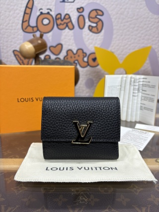 1211-Capucines Compact Trifold Wallet – Black