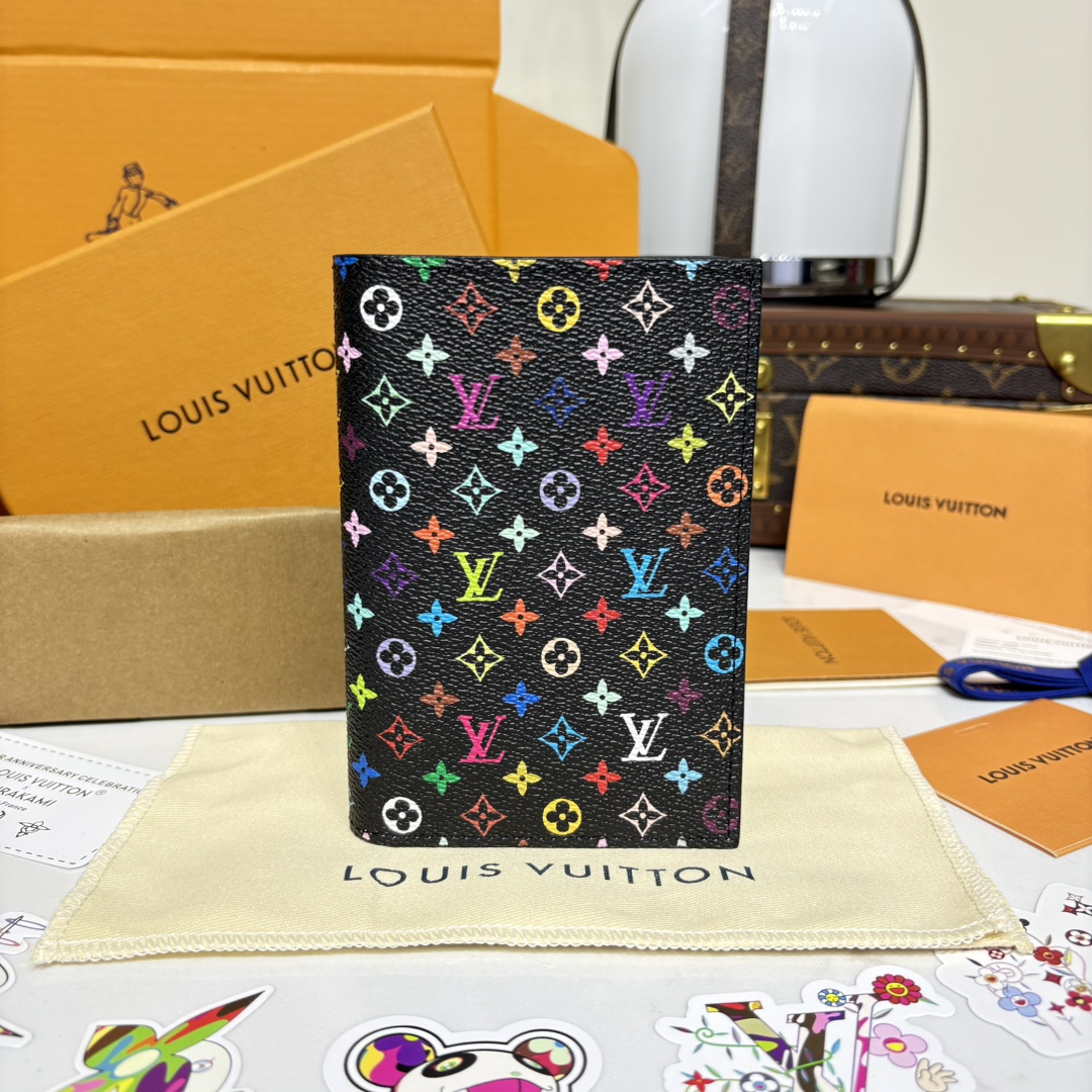 1184-X TM Passport Holder – Black Multicolor