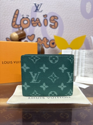 1195-Green Flower Short Wallet