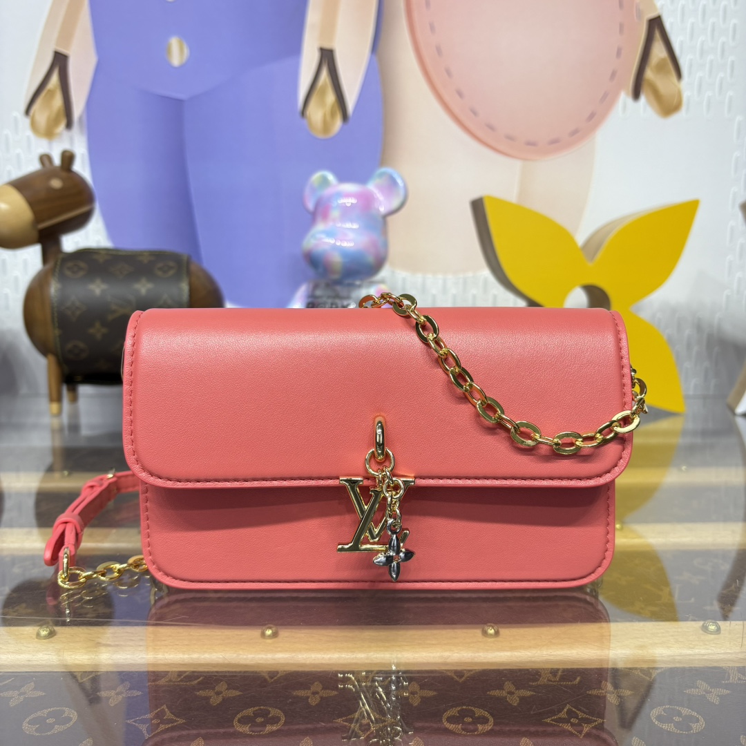 1238-Bloom Wallet On Chain – Watermelon Red Leather