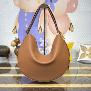 1246-Low Key Cookie Medium Bag in Brown Leather