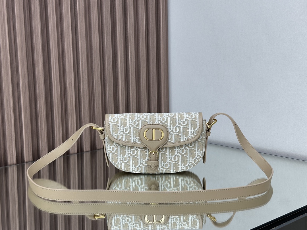 5040-Dior Bobby East-West Small Bag | Vintage Oblique Charm in a Refined Silhouette