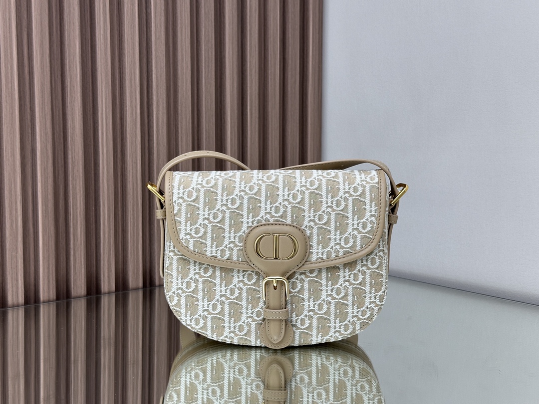 5039-Dior Bobby Saddle Bag | Oblique Elegance with a Retro-Chic Twist
