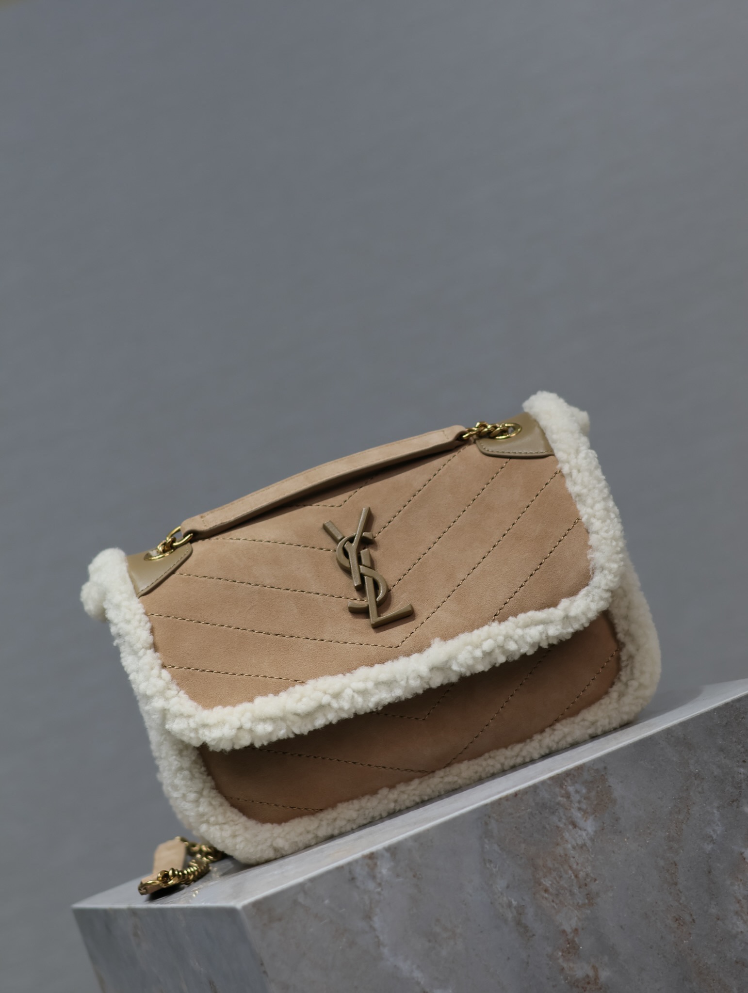 7061-YSL Suede Shearling Shoulder Bag | Cozy Elegance in Khaki