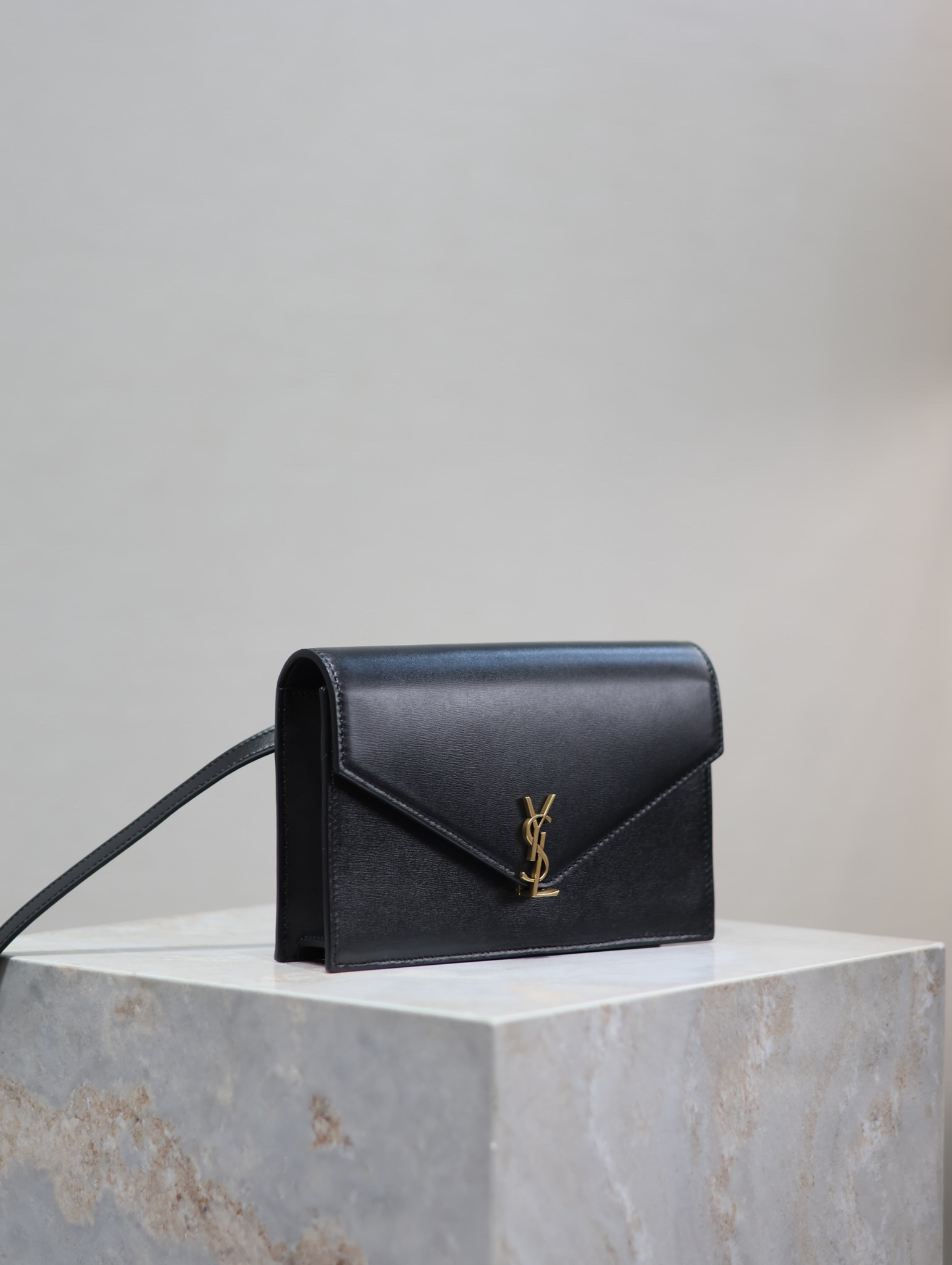 7058-YSL Black Leather Envelope Bag | Signature Elegance with Edgy Sophistication