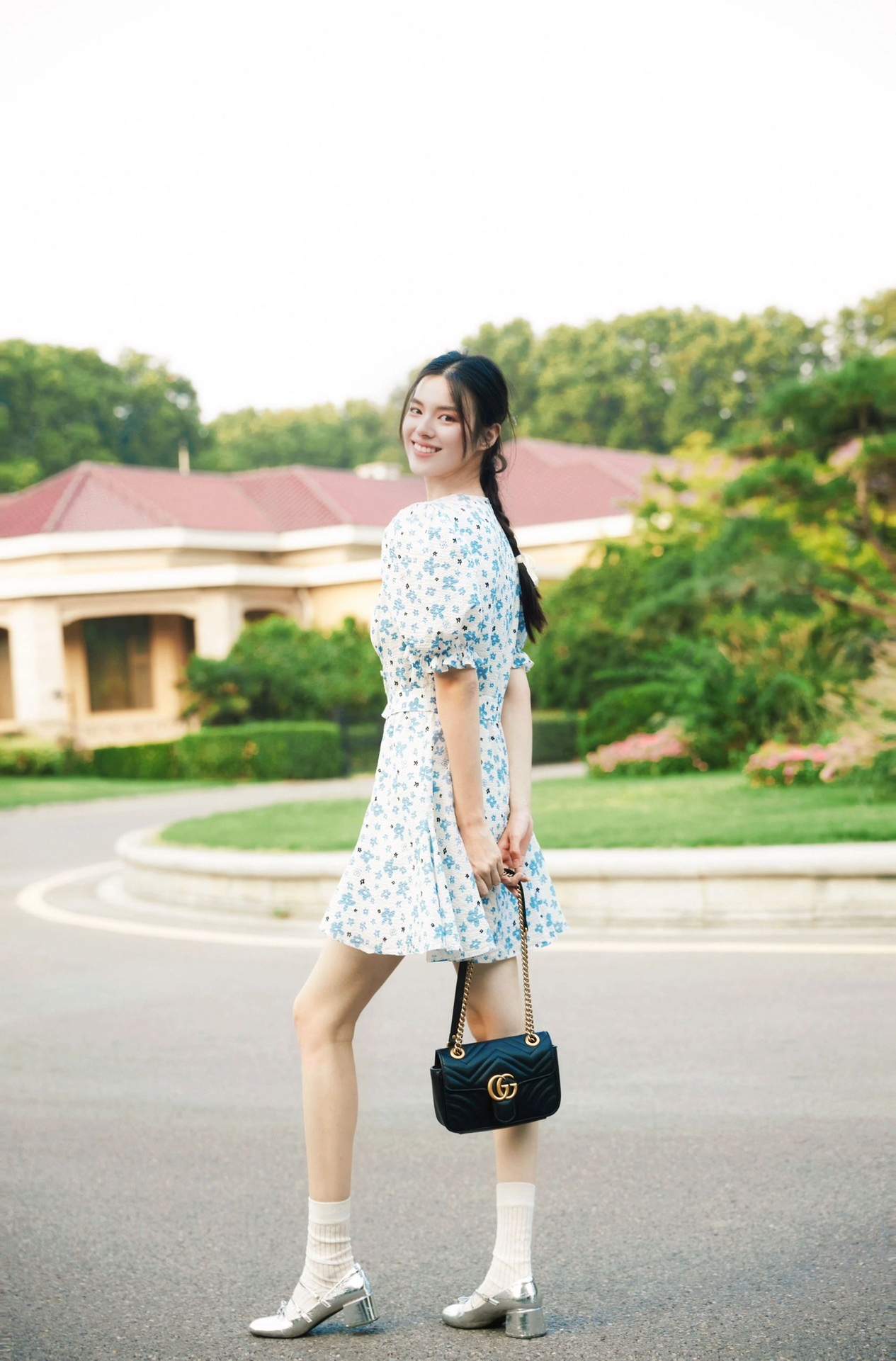 3032-Gucci GG Marmont Black Leather Bag | Timeless Elegance with a Vintage Twist