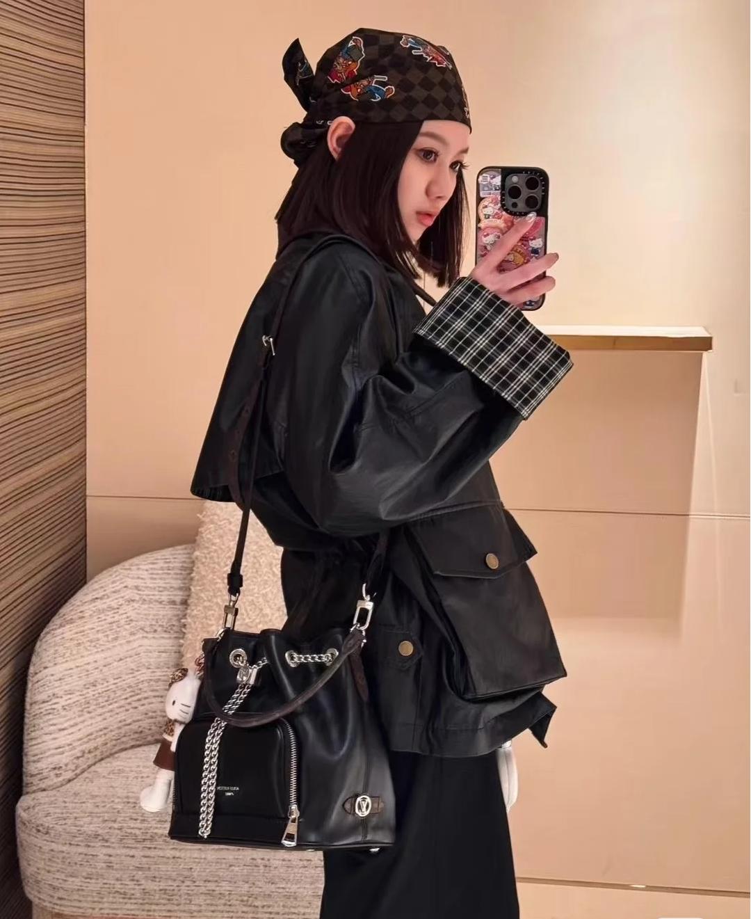 1255-Louis Vuitton Black Leather Bucket Bag | Modern Luxury Meets Timeless Utility