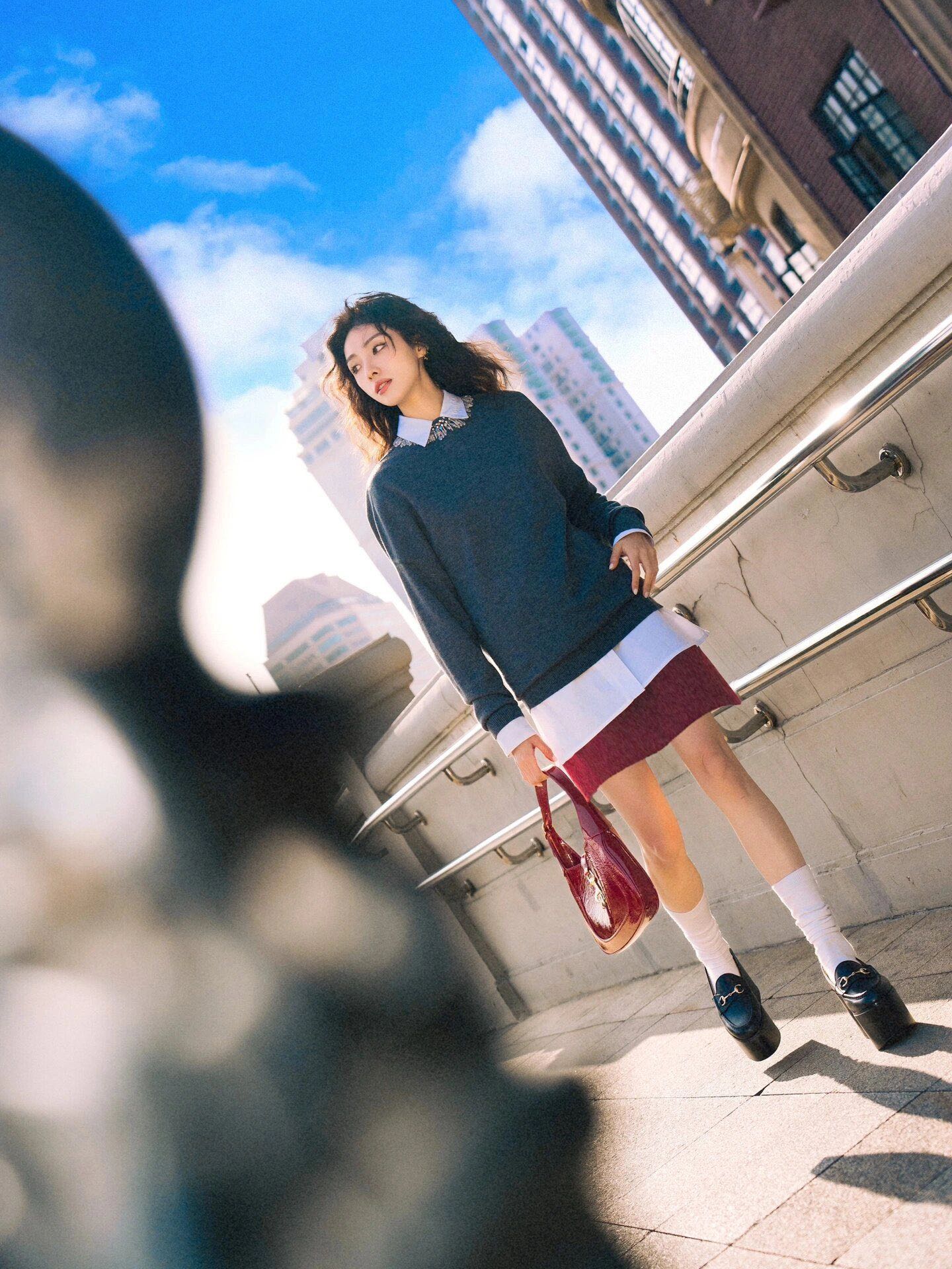 3031-Glossy Burgundy Leather Handbag | Sleek Elegance for Every Occasion