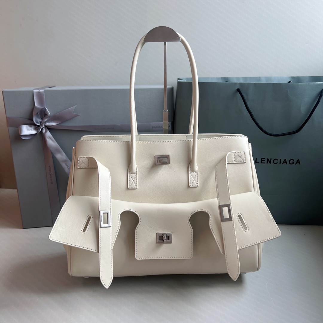 8012-Balenciaga Classic Structured Tote Bag in Off-White Leather | Timeless Elegance with Everyday Functionality