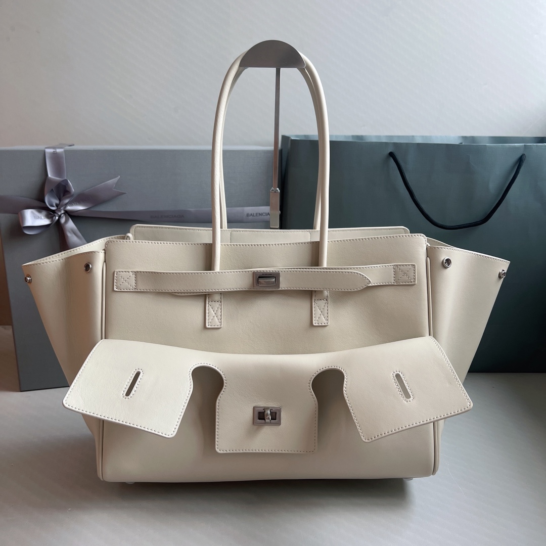 8012-Balenciaga Classic Structured Tote Bag in Off-White Leather | Timeless Elegance with Everyday Functionality