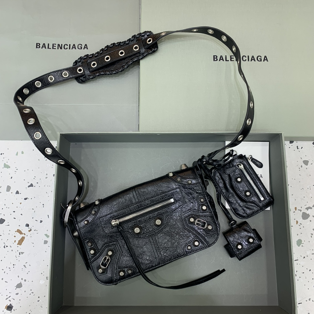 8019-Balenciaga Classic Moto Bag | Iconic Edgy Elegance in Compact Form