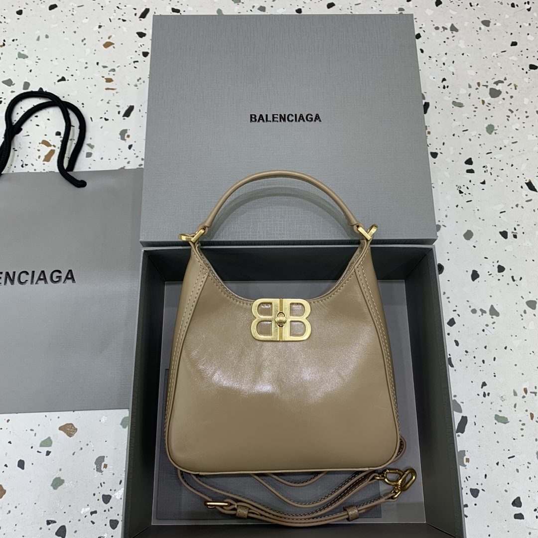8022-Balenciaga Beige Bucket Shoulder Bag | Understated Luxury with a Modern Twist