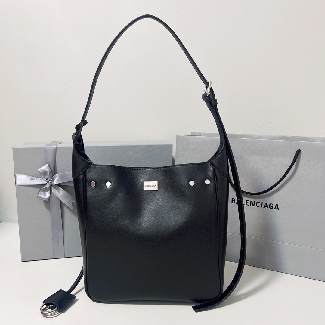8014-Balenciaga Black Leather Shoulder Bag | Minimalist Design with Signature Edge