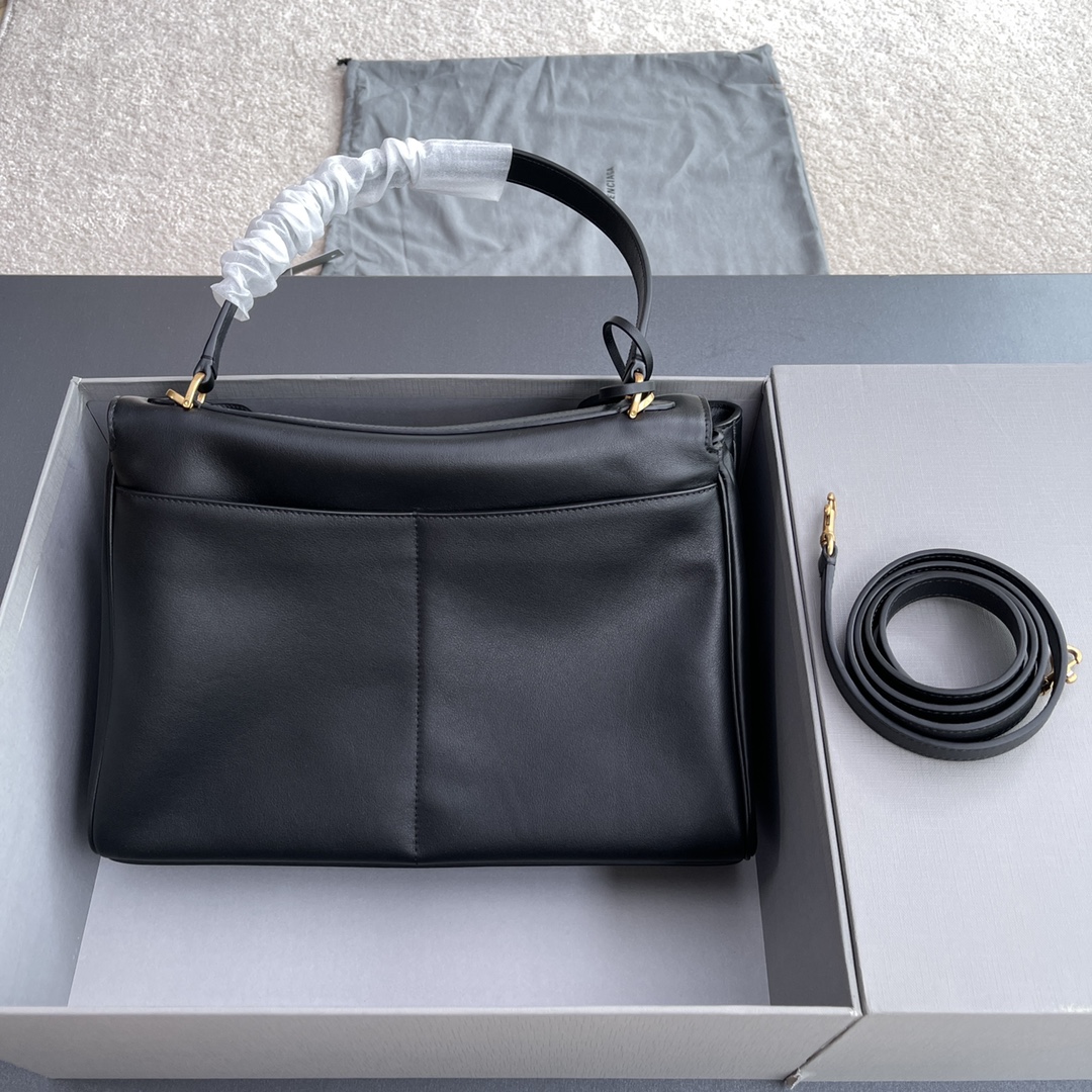 8027-Balenciaga Black Crinkled Leather Top-Handle Bag | Effortless Elegance with Urban Edge