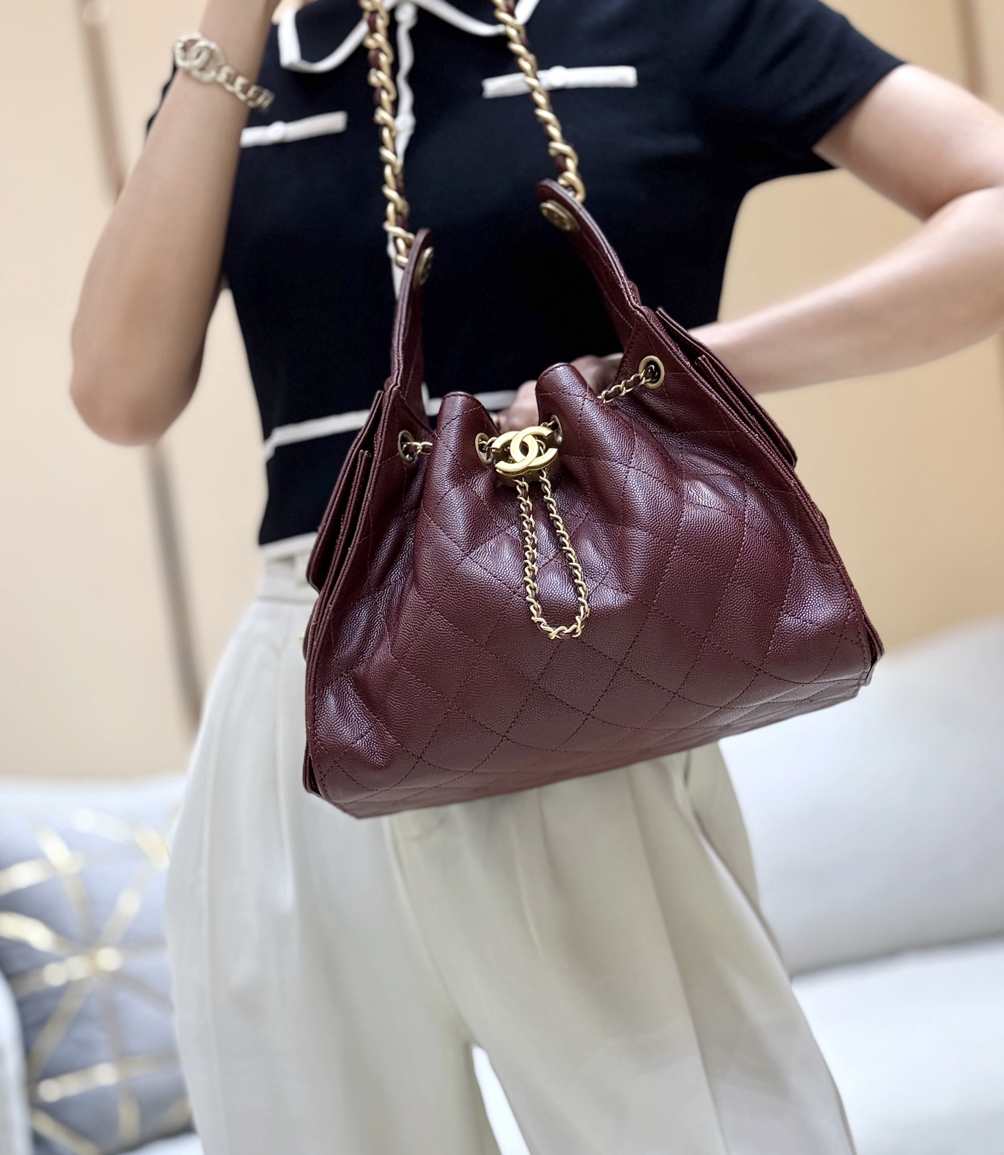 4021-Chanel Burgundy Quilted Leather Drawstring Bag | Refined Luxury in a Deep Wine Hue