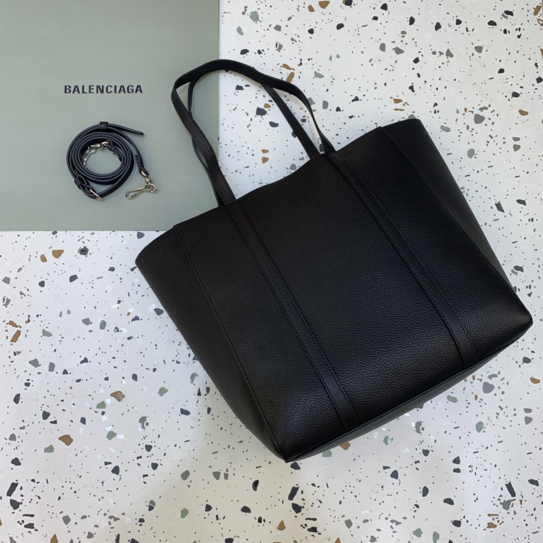 8031-Balenciaga Black Leather Tote Bag | Understated Luxury for Work & Everyday Style